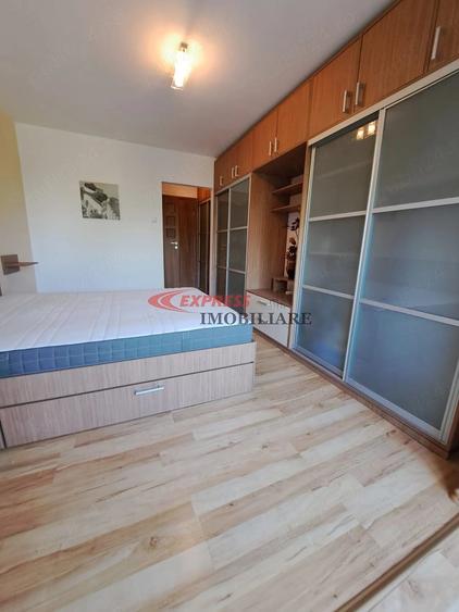 Apartament cu 3 camere semidecomandat în Titan