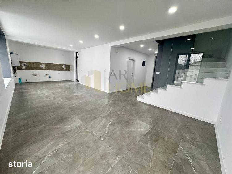 Casă cu 4 camere cu Teren 416 Mp în Păulești