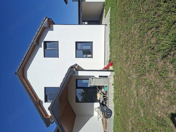 Casă cu 3 camere cu Teren 444 Mp în Central