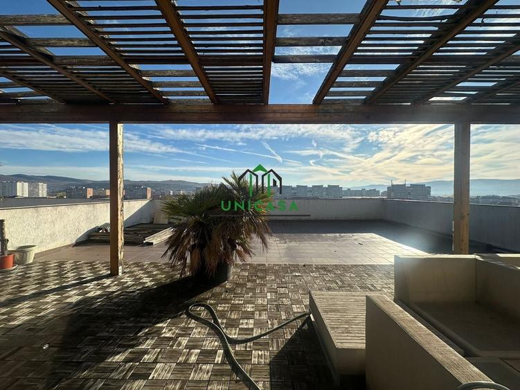 Apartament cu 4 camere decomandat, mobilat în 1 Mai