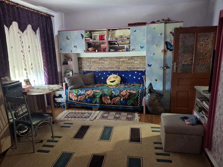 Casă cu 3 camere cu Teren 750 Mp în Vladimirescu