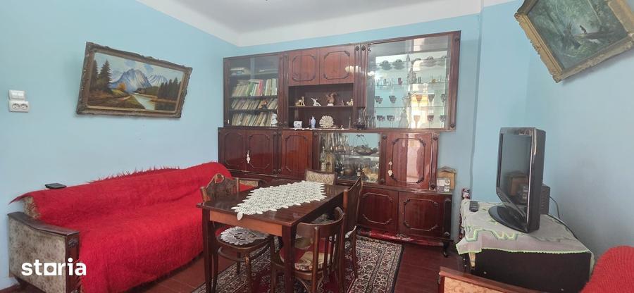 OCAZIE ! CENTRU PIATA UNIRII 2 CAMERE 2 BALCOANE ETAJ 1 BOXA 77.000 E - 6