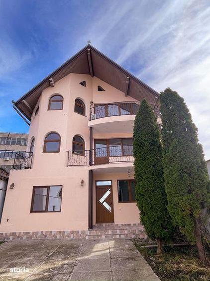 Casă cu 4 camere cu Teren 390 Mp în Trei Stejari
