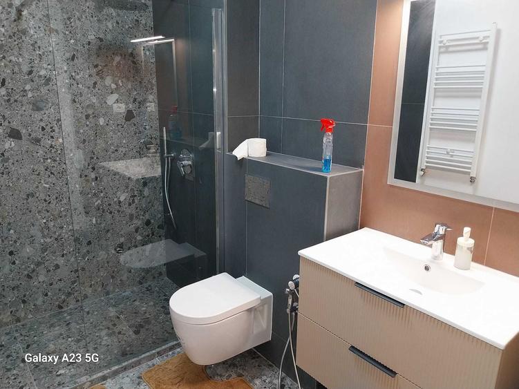 Apartament cu 2 camere decomandat în Dacia