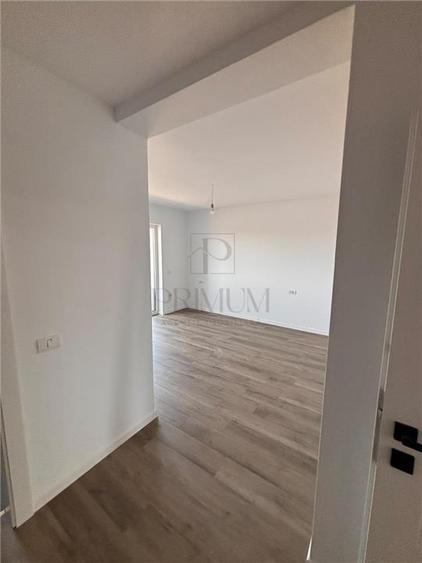 Duplex cu 4 camere cu Canalizare în Moșnița Nouă
