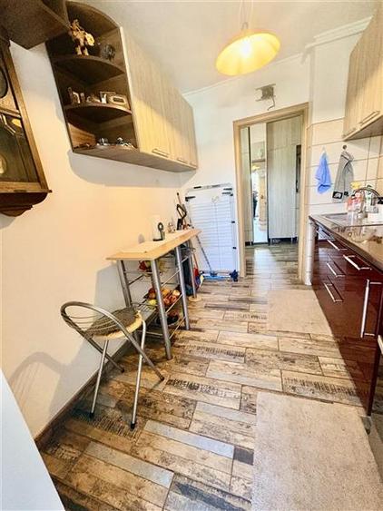 Apartament cu 2 camere decomandat, mobilat în CET