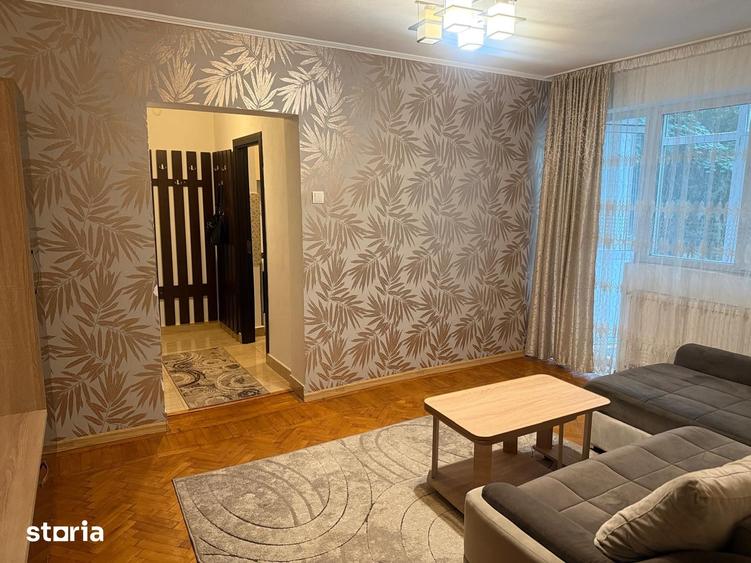 Apartament cu 2 camere semidecomandat în Aleea Trandafirilor