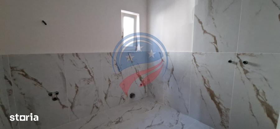 Casă cu 4 camere cu Teren 480 Mp în Malu Mare
