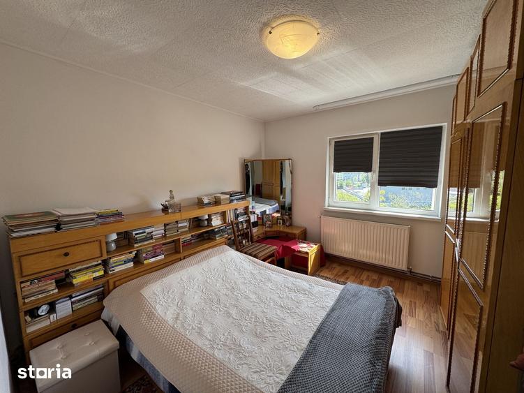 Apartament cu 3 camere decomandat, mobilat în Florilor