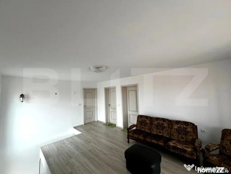 Casă cu 7 camere cu Teren 470 Mp în Teiu