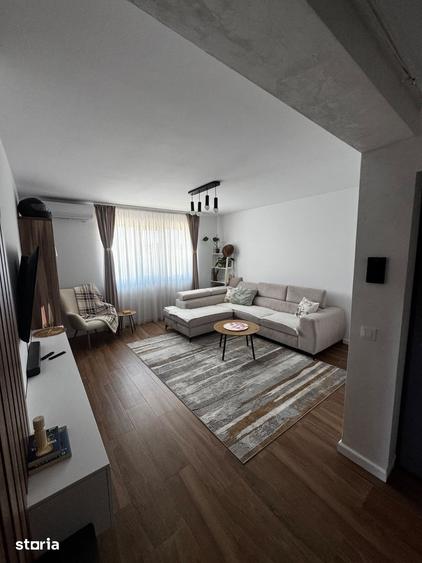 Apartament cu 2 camere decomandat, mobilat în Rediu