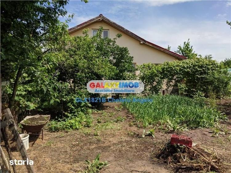 Casă cu 4 camere cu Teren 2000 Mp în Grădiștea