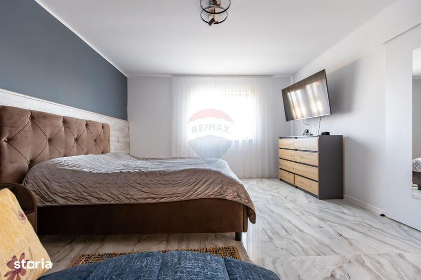 Casă cu 4 camere cu Teren 1000 Mp în Sărata