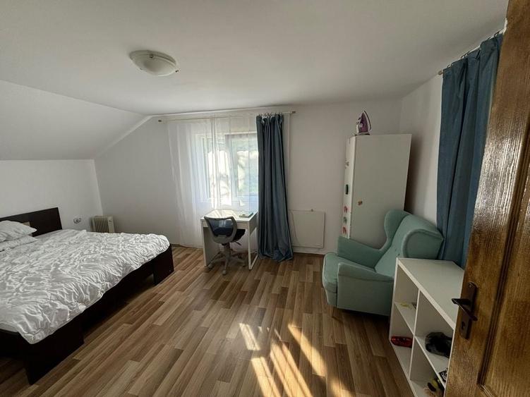 Casă cu 3 camere în Vâlcele