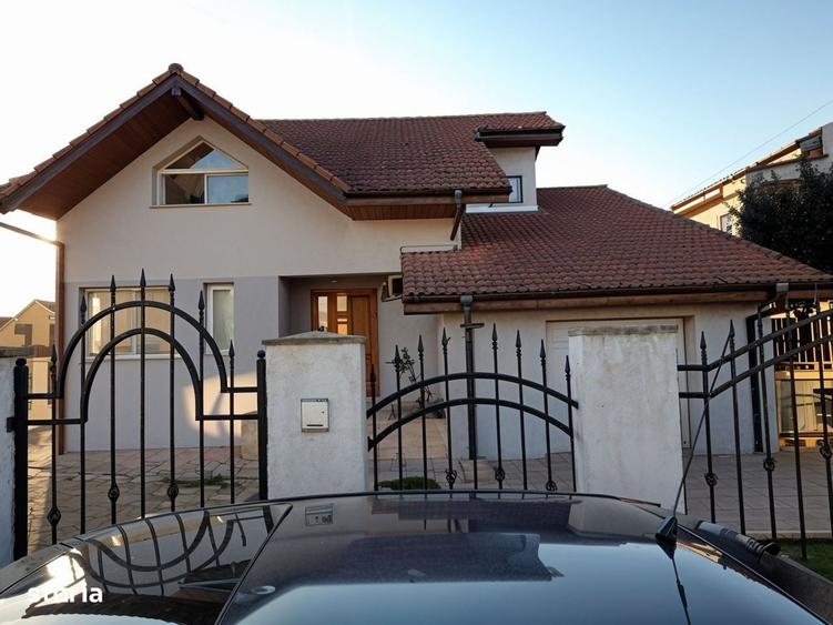 Casă cu 4 camere în Nojorid