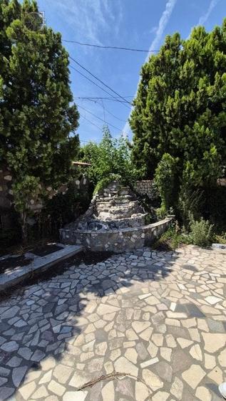 Casă individuală cu 9 camere cu Canalizare în Buftea