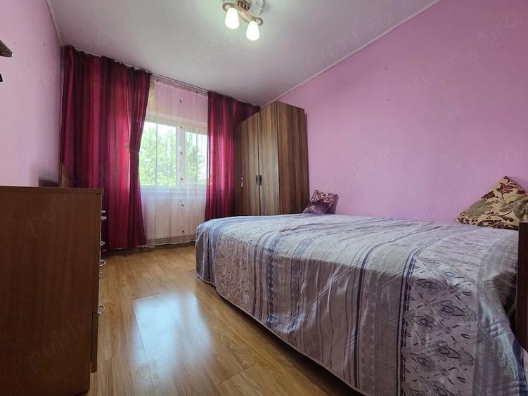 Apartament cu 3 camere decomandat în E3