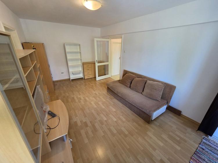 Apartament cu 2 camere semidecomandat, mobilat în Grigorescu