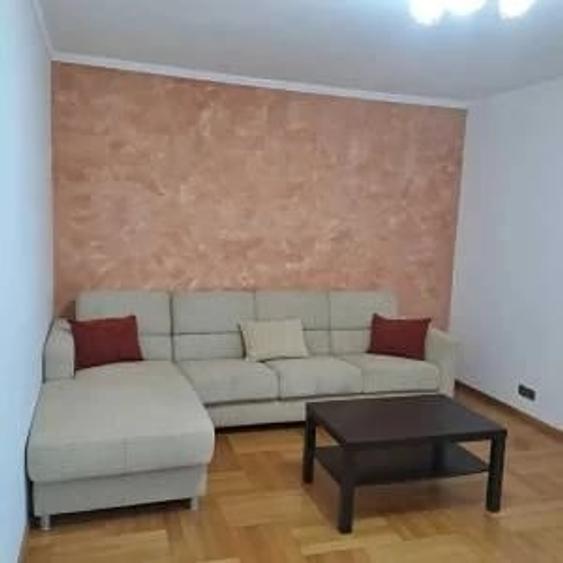 Apartament cu 2 camere decomandat în Ștrand