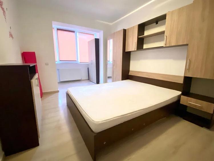 Apartament cu 2 camere semidecomandat, mobilat în Florești — fotografia 1