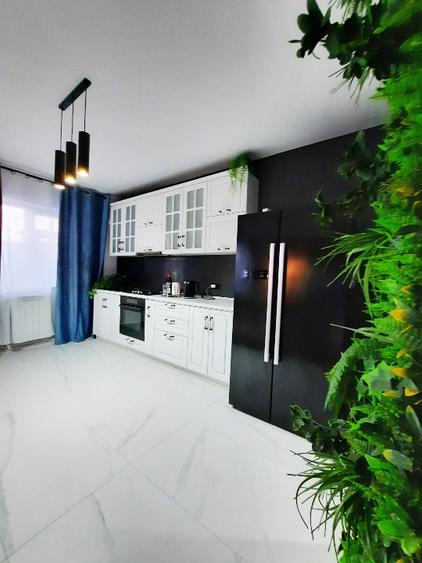 Apartament cu 3 camere decomandat în Tătărași