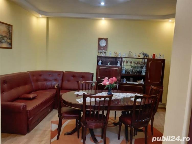 Casă cu 4 camere cu Teren 590 Mp în Central