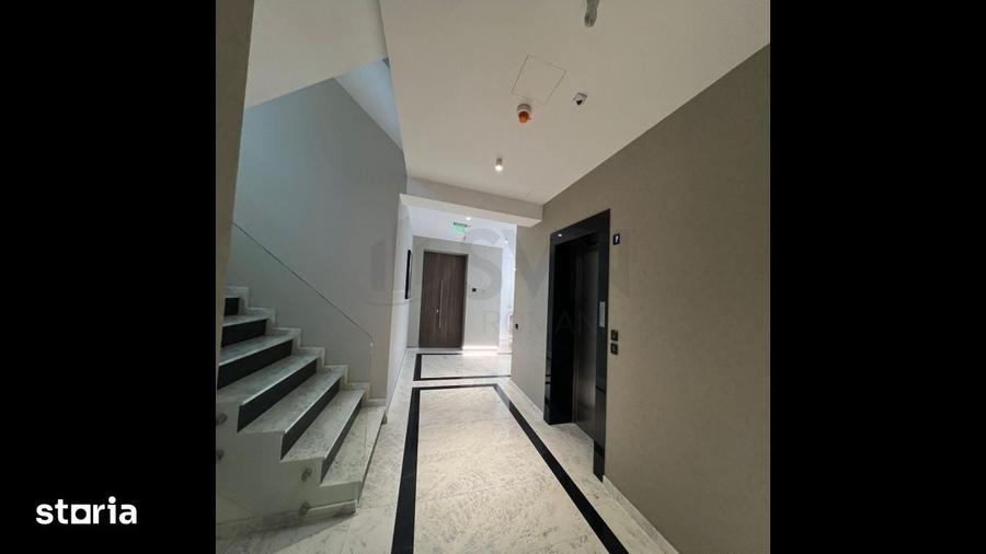 Apartament cu 4 camere semidecomandat în Dorobanți