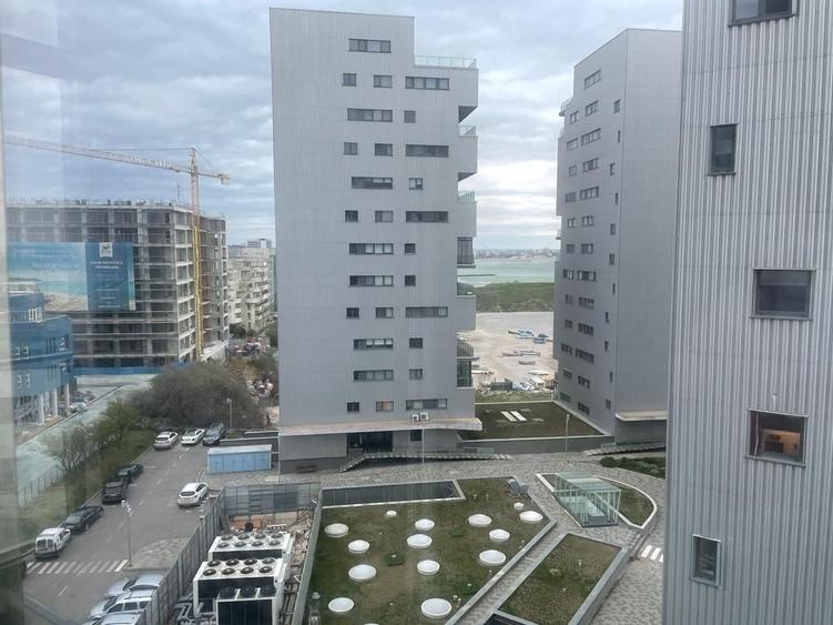 Apartament cu 2 camere decomandat în Faleza Nord