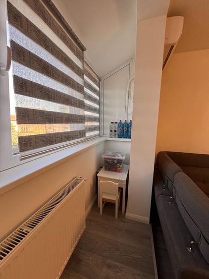Apartament cu 3 camere semidecomandat în Central