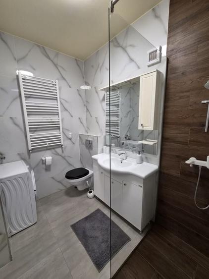 Apartament cu 3 camere în Florești
