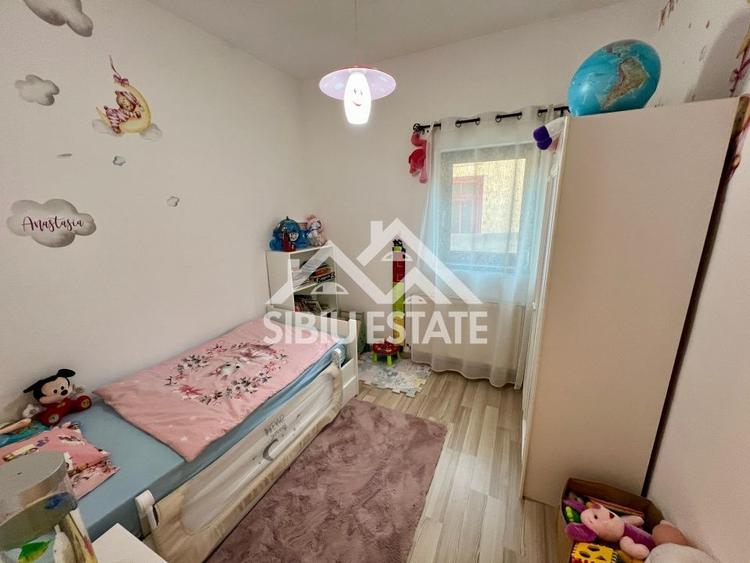 Casă individuală cu 3 camere cu Canalizare în Șura Mare