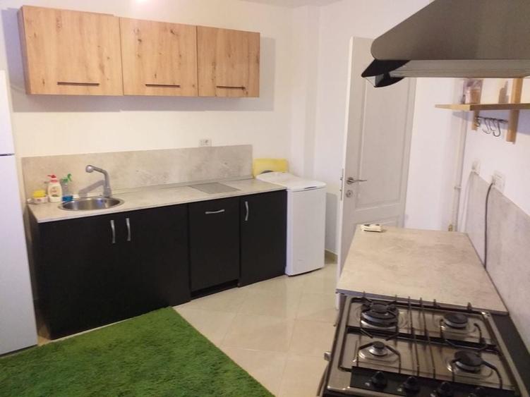 Apartament cu 3 camere decomandat în George Enescu