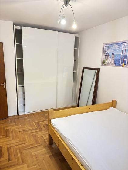 Apartament cu 2 camere decomandat în Berceni