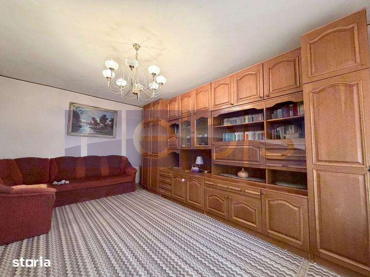 Apartament cu 2 camere decomandat în Tei