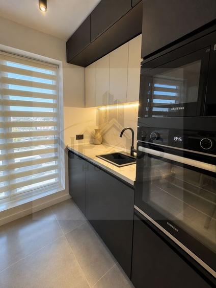 Apartament cu 2 camere semidecomandat, mobilat în Eroii Revoluției
