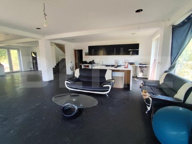 Casă individuală cu 3 camere cu Teren 32687 Mp în Gothatea