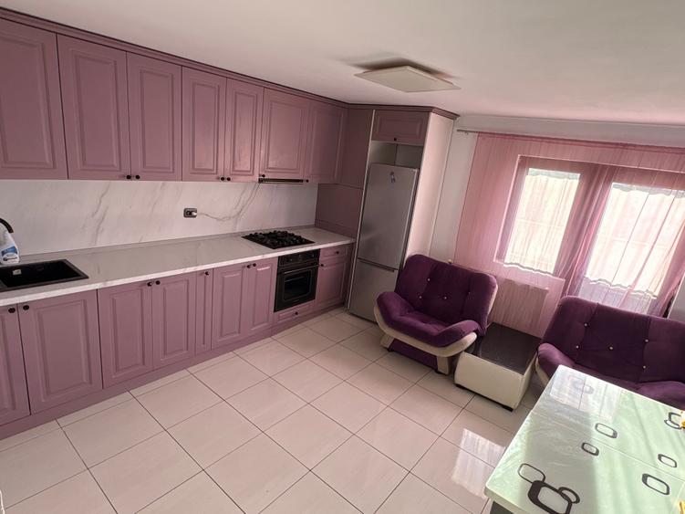 Casă cu 4 camere cu Teren 300 Mp în Lumina