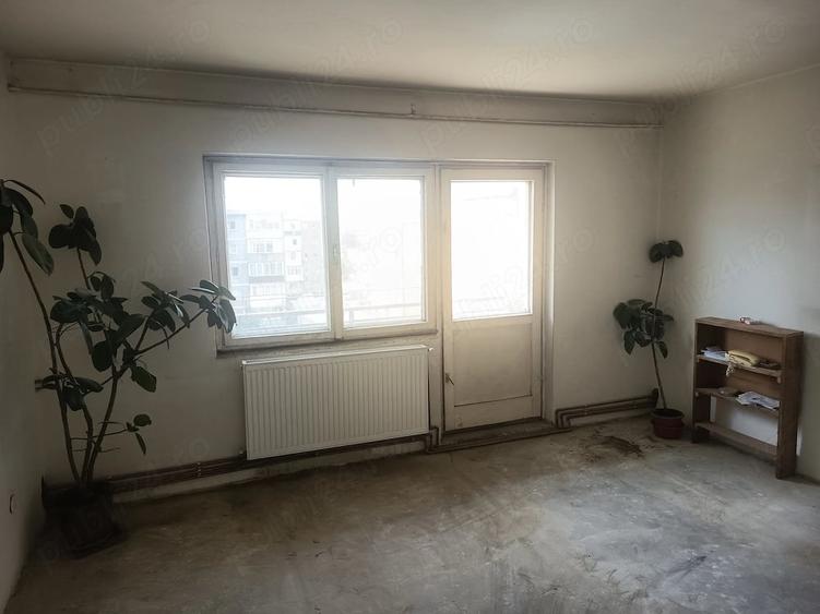 Apartament cu 2 camere nedecomandat în Central