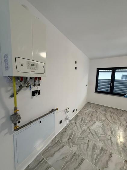 Casă individuală cu 3 camere cu Teren 400 Mp în Letea