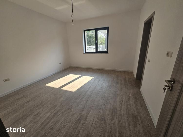 Casă cu 4 camere decomandat cu Teren 500 Mp în Ștefănești