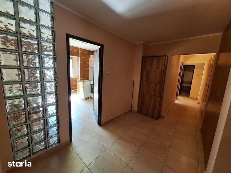 Apartament cu 3 camere în Țiglina 3