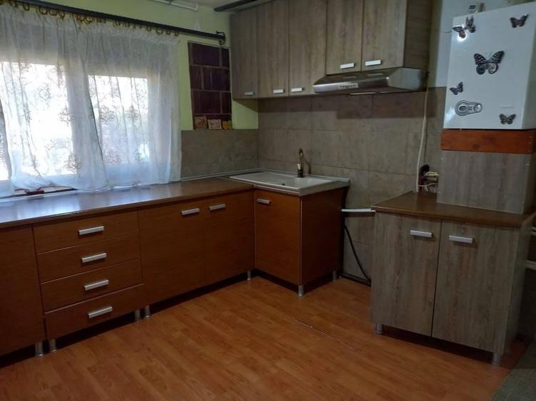 Casă cu 4 camere în Tamași