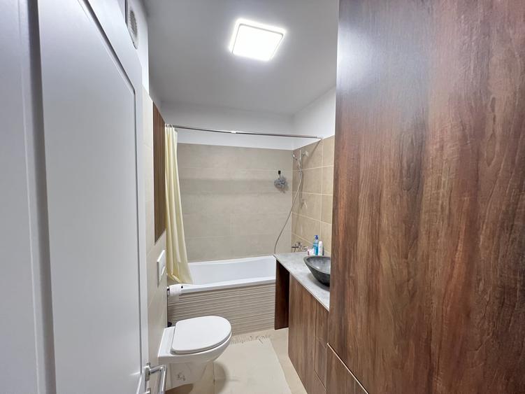 Apartament cu 2 camere decomandat, mobilat în Cristian