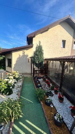 Duplex cu 4 camere cu Canalizare în Valea Adâncă