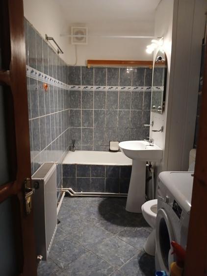 Apartament cu 2 camere decomandat în Jariștea