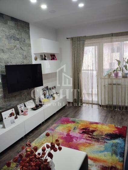Apartament cu 3 camere semidecomandat, mobilat în Apahida