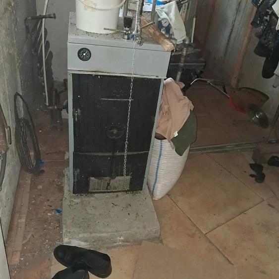 Casă cu 2 camere cu Teren 1000 Mp în Costuleni