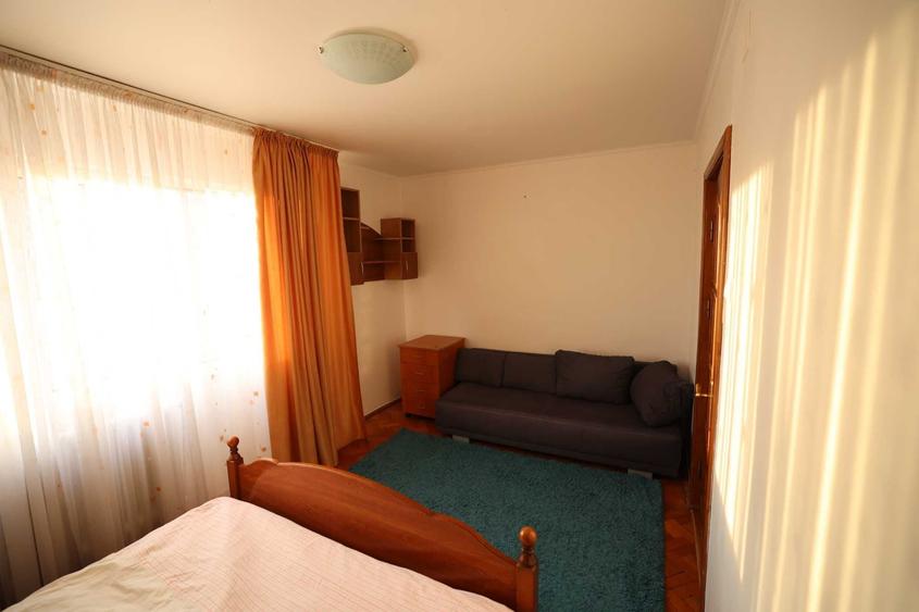 Apartament cu 2 camere nedecomandat în Podu Roș