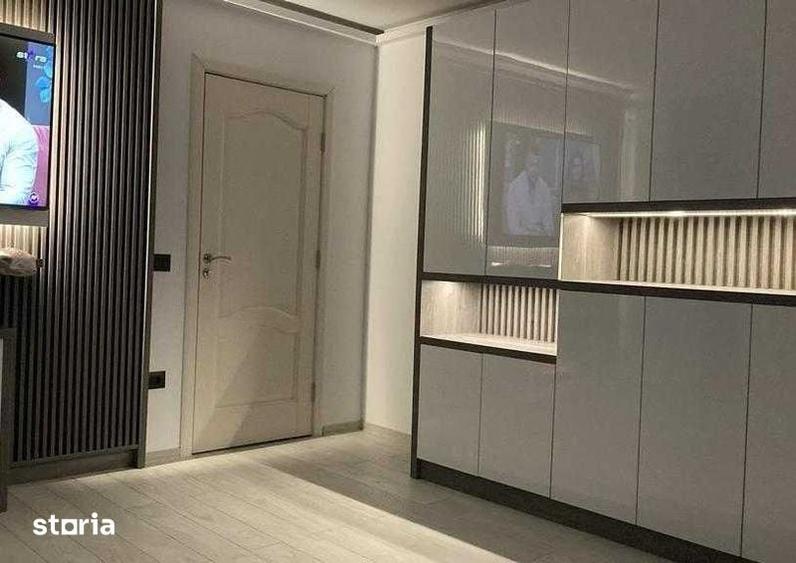 Apartament cu 3 camere în Săvinești