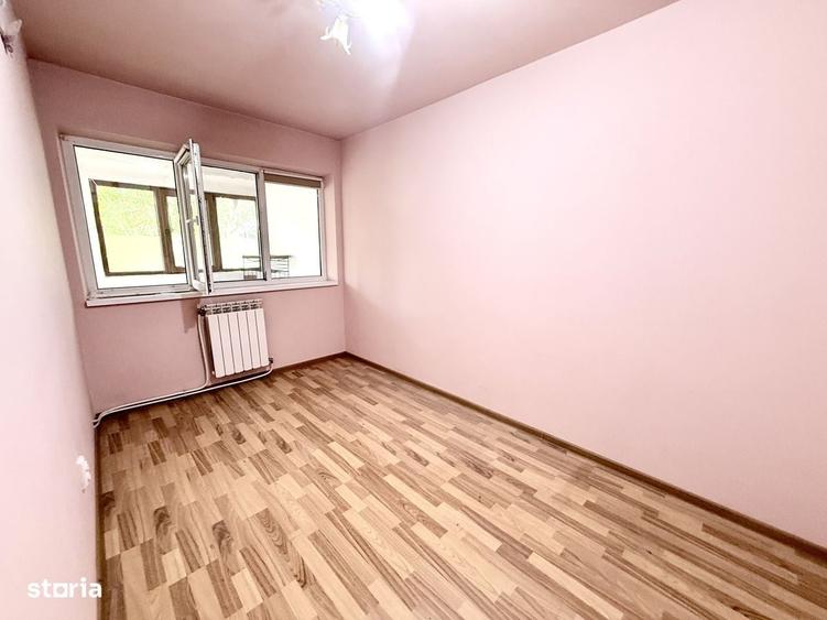 Apartament cu 3 camere semidecomandat în Gării